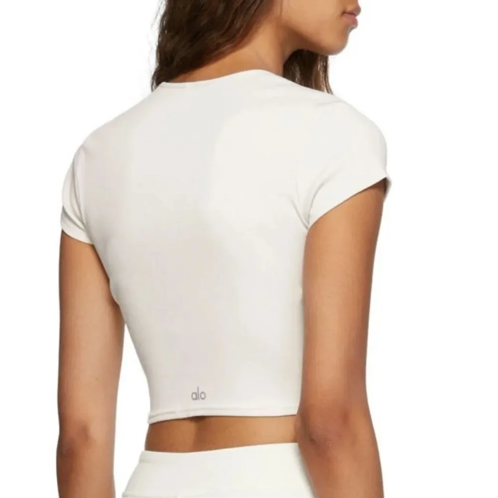 Alo Ivory Ribbed Crop Savvy Sport Top Size Small
